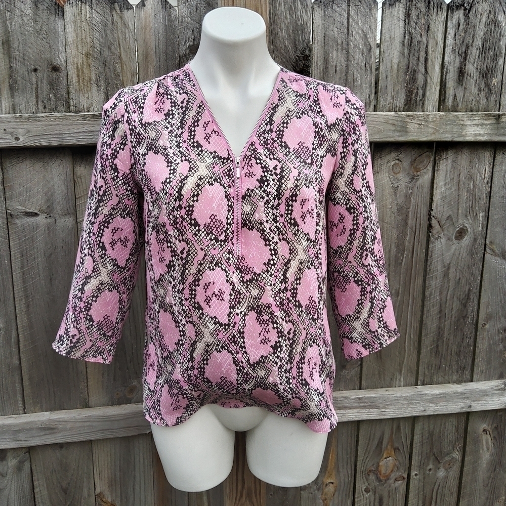 INC INTERNATIONAL CONCEPTS PINK SNAKEKIN BLOUSE SIZE 2